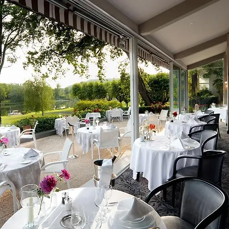 Hotel La Reserve Restaurant 5*