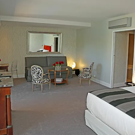 Hotel La Reserve Restaurant 5*