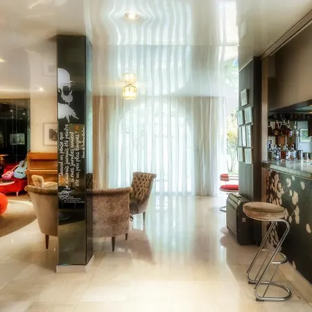 호텔 La Reserve Restaurant 5*