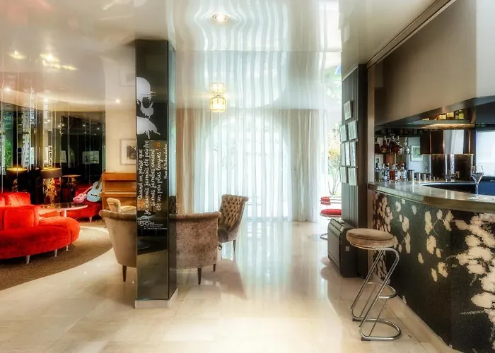 Hotel La Reserve Restaurant 5*