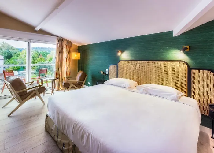 La Reserve Restaurant Hotel 5*