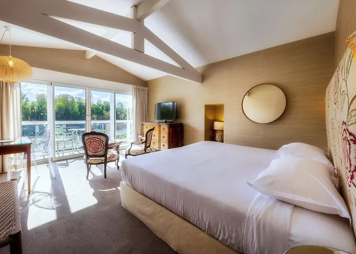 Hotel La Reserve Restaurant 5*