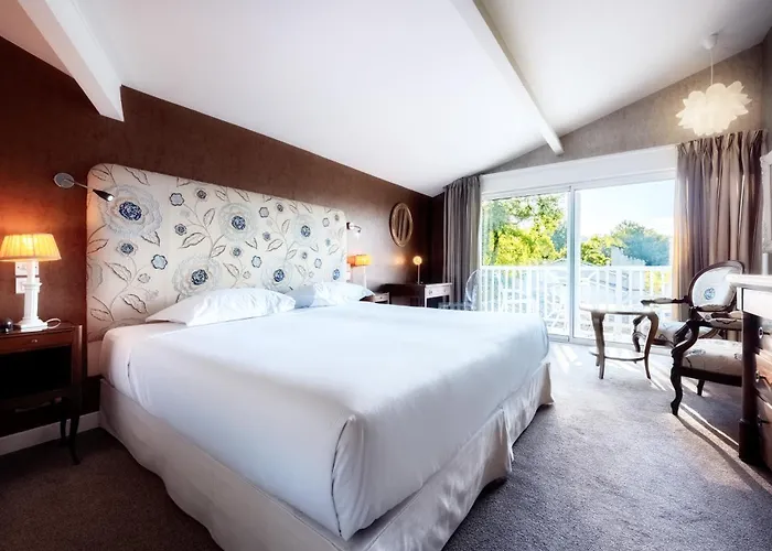 Hotel La Reserve Restaurant 5*